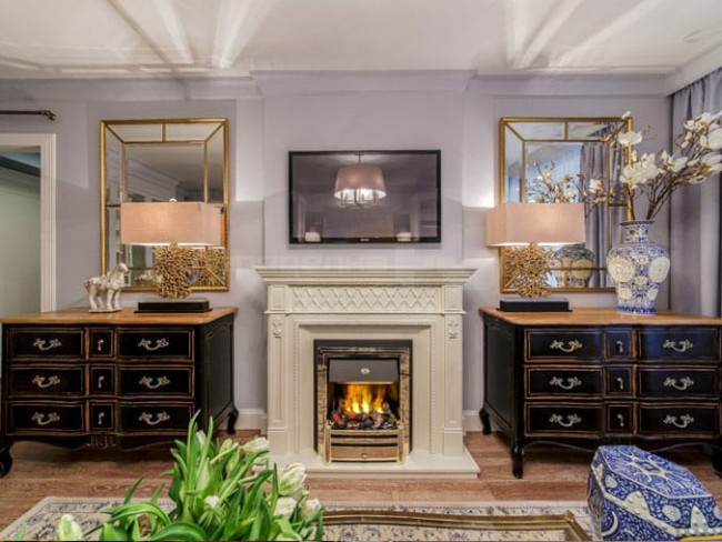 Каминокомплект Alexandria - Белый дуб с очагом Chesford в Красноярске