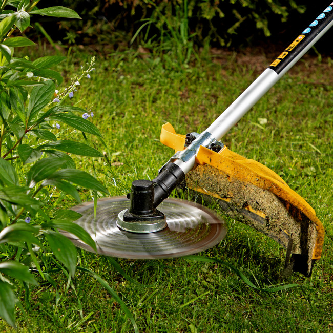 Триммер бензиновый DTL-52, 52 см3, неразъемная штанга, состоит из 2 частей Denzel в Красноярске