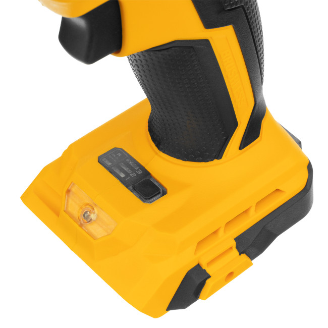 Винтоверт ударный аккумуляторный бесщет CID-IB-200-0, 18В Li-Ion Denzel в Красноярске Винтоверт ударный аккумуляторный бесщет CID-IB-200-0, 18В Li-Ion Denzel в Красноярске