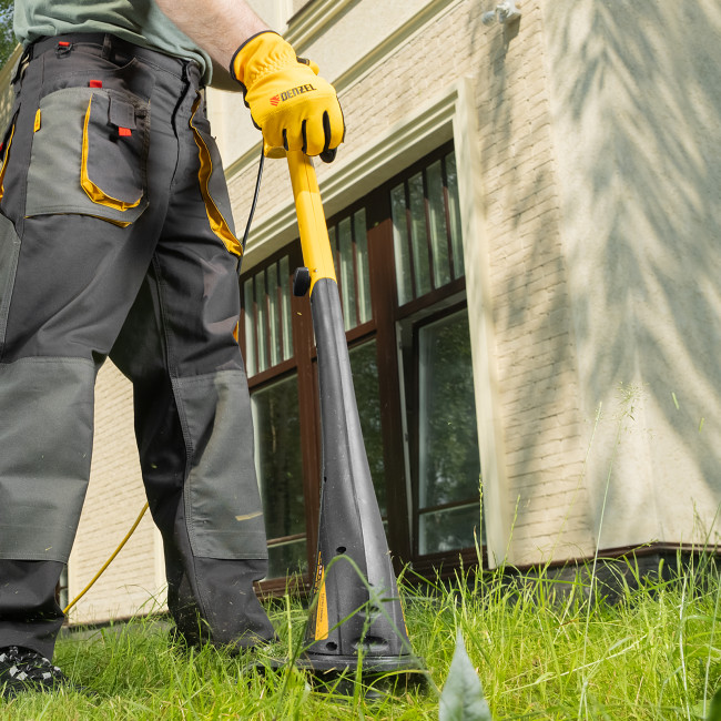 Триммер электрический TE-350, 350 Вт, 260 мм, катушка полуавтомат Denzel в Красноярске Триммер электрический TE-350, 350 Вт, 260 мм, катушка полуавтомат Denzel в Красноярске