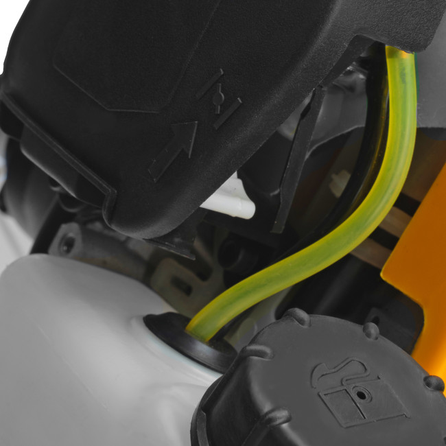 Триммер бензиновый DTL-37-4T, 4-тактный, 37 см3, неразъемная штанга, состоит из 2 частей Denzel в Красноярске