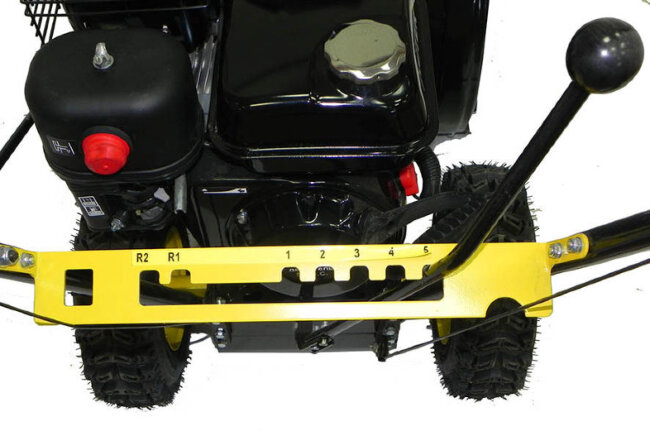 Снегоуборщик Huter SGC 4800E в Красноярске