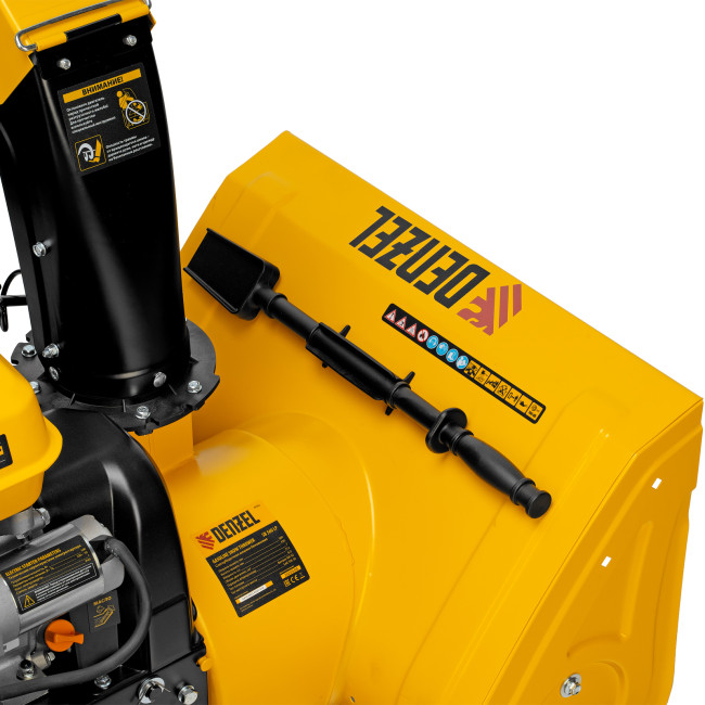 Бензиновая снегоуборочная машина SB 560 LP, 212 cc, электростартер, фара Denzel в Красноярске Бензиновая снегоуборочная машина SB 560 LP, 212 cc, электростартер, фара Denzel в Красноярске