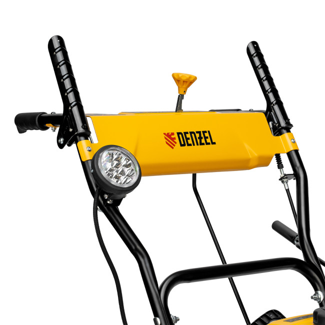 Бензиновая снегоуборочная машина SB 560 LP, 212 cc, электростартер, фара Denzel в Красноярске Бензиновая снегоуборочная машина SB 560 LP, 212 cc, электростартер, фара Denzel в Красноярске
