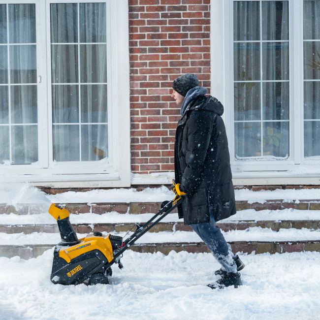 Бензиновая снегоуборочная машина SB 460 E, 99cc, эл.старт, шнек SnowCrusher Denzel в Красноярске Бензиновая снегоуборочная машина SB 460 E, 99cc, эл.старт, шнек SnowCrusher Denzel в Красноярске