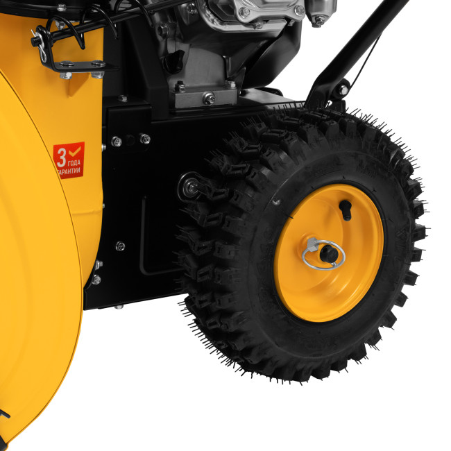 Бензиновая снегоуборочная машина SBM 610, 212 cc, ручной старт, фара Denzel в Красноярске Бензиновая снегоуборочная машина SBM 610, 212 cc, ручной старт, фара Denzel в Красноярске