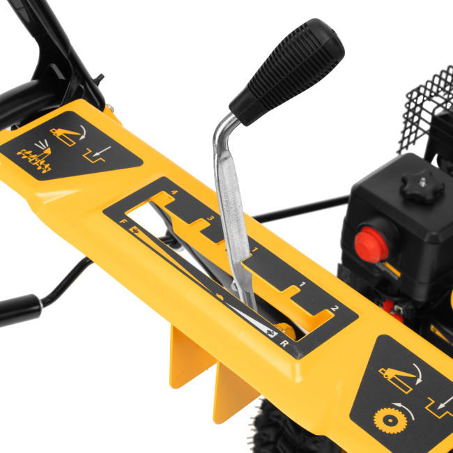 Бензиновая снегоуборочная машина SBM 610, 212 cc, ручной старт, фара Denzel в Красноярске Бензиновая снегоуборочная машина SBM 610, 212 cc, ручной старт, фара Denzel в Красноярске