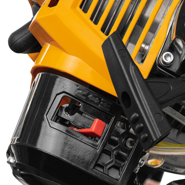 Триммер бензиновый DTS-43, 43 см3, неразъемная штанга, состоит из 2 частей Denzel в Красноярске Триммер бензиновый DTS-43, 43 см3, неразъемная штанга, состоит из 2 частей Denzel в Красноярске