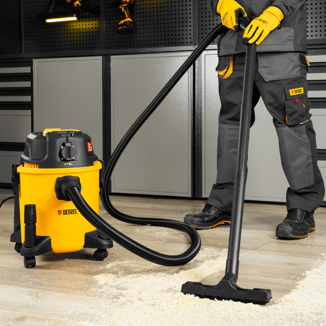 Пылесос строительный RVC20, 1400 Вт, бак 20 л, шланг 3 м, розетка с автосинхр. Denzel в Красноярске