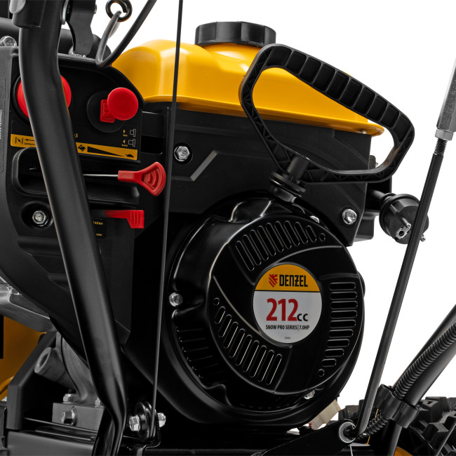 Бензиновая снегоуборочная машина SBM 610S PRO, 212 cc, электростартер, фара, обогрев Denzel в Красноярске Бензиновая снегоуборочная машина SBM 610S PRO, 212 cc, электростартер, фара, обогрев Denzel в Красноярске