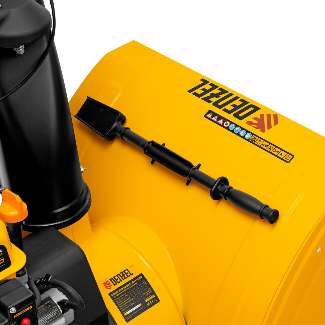 Бензиновая снегоуборочная машина SBM 610S PRO, 212 cc, электростартер, фара, обогрев Denzel в Красноярске Бензиновая снегоуборочная машина SBM 610S PRO, 212 cc, электростартер, фара, обогрев Denzel в Красноярске