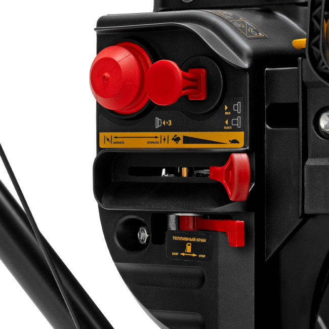 Бензиновая снегоуборочная машина SBM 610S PRO, 212 cc, электростартер, фара, обогрев Denzel в Красноярске Бензиновая снегоуборочная машина SBM 610S PRO, 212 cc, электростартер, фара, обогрев Denzel в Красноярске