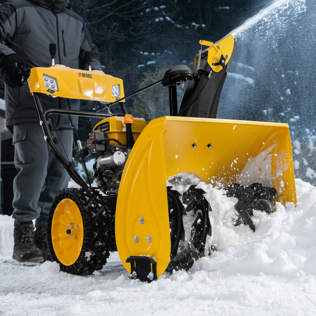 Бензиновая снегоуборочная машина SBM 610S PRO, 212 cc, электростартер, фара, обогрев Denzel в Красноярске Бензиновая снегоуборочная машина SBM 610S PRO, 212 cc, электростартер, фара, обогрев Denzel в Красноярске