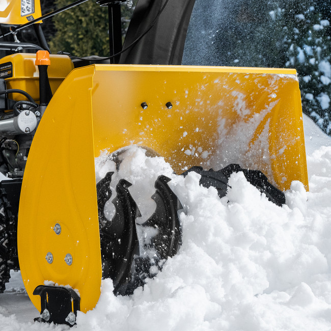 Бензиновая снегоуборочная машина SBM 610S PRO, 212 cc, электростартер, фара, обогрев Denzel в Красноярске Бензиновая снегоуборочная машина SBM 610S PRO, 212 cc, электростартер, фара, обогрев Denzel в Красноярске