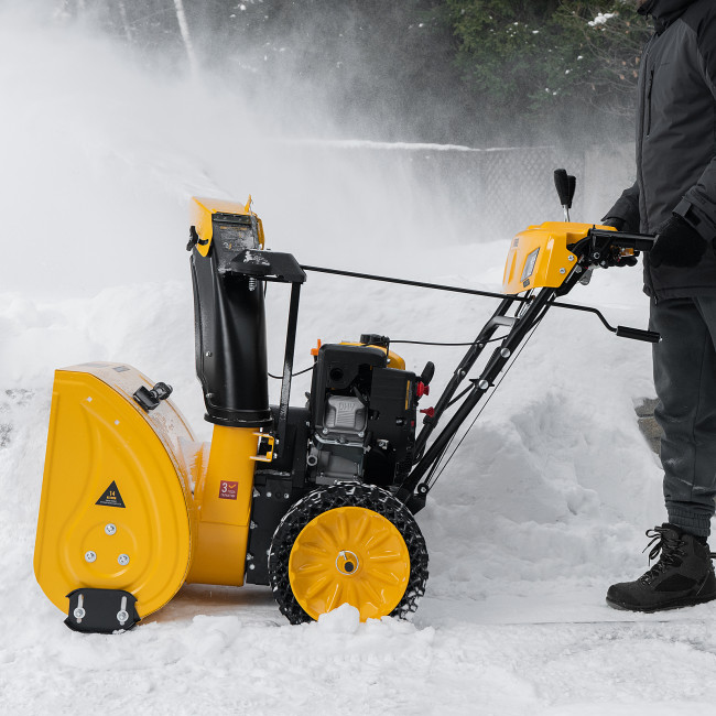 Бензиновая снегоуборочная машина SBM 610S PRO, 212 cc, электростартер, фара, обогрев Denzel в Красноярске Бензиновая снегоуборочная машина SBM 610S PRO, 212 cc, электростартер, фара, обогрев Denzel в Красноярске