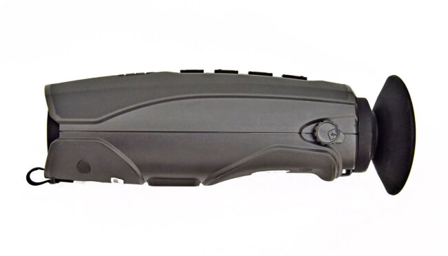Тепловизионный монокуляр CEM T-72 в Красноярске Тепловизионный монокуляр CEM T-72 в Красноярске