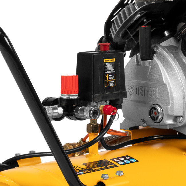 Компрессор воздушный DKV2200/100, Х-PRO 2.2 кВт, 400 л/мин, 100л Denzel в Красноярске