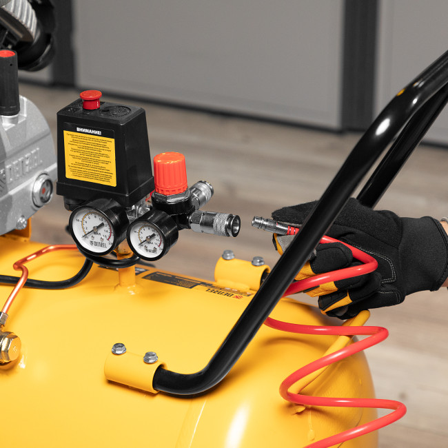 Компрессор воздушный DKV2200/100, Х-PRO 2.2 кВт, 400 л/мин, 100л Denzel в Красноярске