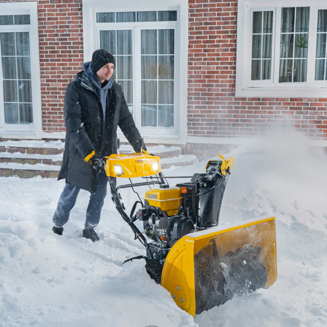 Бензиновая снегоуборочная машина SBL 711DT PRO, 420cc, гусеницы, эл.старт, блок. дифф. Denzel в Красноярске Бензиновая снегоуборочная машина SBL 711DT PRO, 420cc, гусеницы, эл.старт, блок. дифф. Denzel в Красноярске