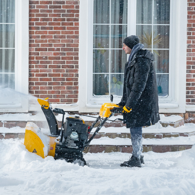 Бензиновая снегоуборочная машина SBL 711DT PRO, 420cc, гусеницы, эл.старт, блок. дифф. Denzel в Красноярске Бензиновая снегоуборочная машина SBL 711DT PRO, 420cc, гусеницы, эл.старт, блок. дифф. Denzel в Красноярске