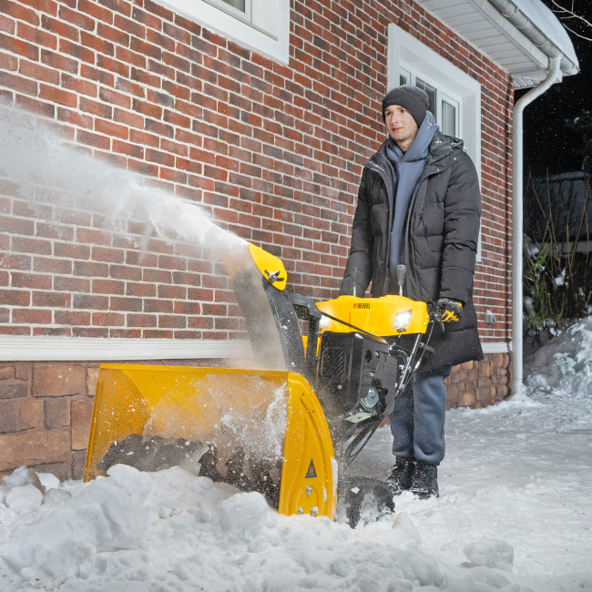 Бензиновая снегоуборочная машина SBL 711DT PRO, 420cc, гусеницы, эл.старт, блок. дифф. Denzel в Красноярске Бензиновая снегоуборочная машина SBL 711DT PRO, 420cc, гусеницы, эл.старт, блок. дифф. Denzel в Красноярске