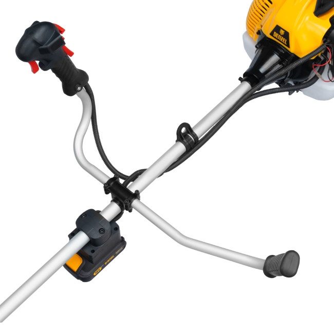 Триммер бензиновый DT-52E, 52 см3, неразъемная штанга, электростартер, состоит из 2 частей Denzel в Красноярске