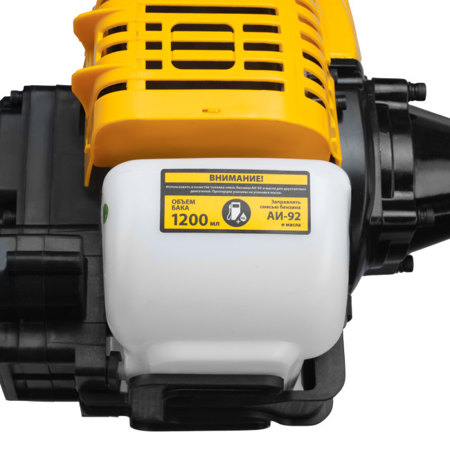 Триммер бензиновый DT-52E, 52 см3, неразъемная штанга, электростартер, состоит из 2 частей Denzel в Красноярске