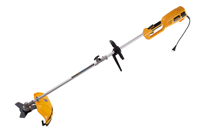 Триммер электрический TE-1220, 1200 Вт, 380 мм, катушка, диск, разборная штанга Denzel в Красноярске