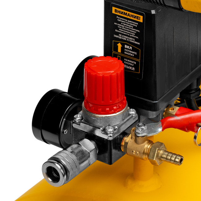 Компрессор воздушный BCI2300/100, ременный привод, 2.3 кВт, 100 литров, 400 л/мин Denzel в Красноярске