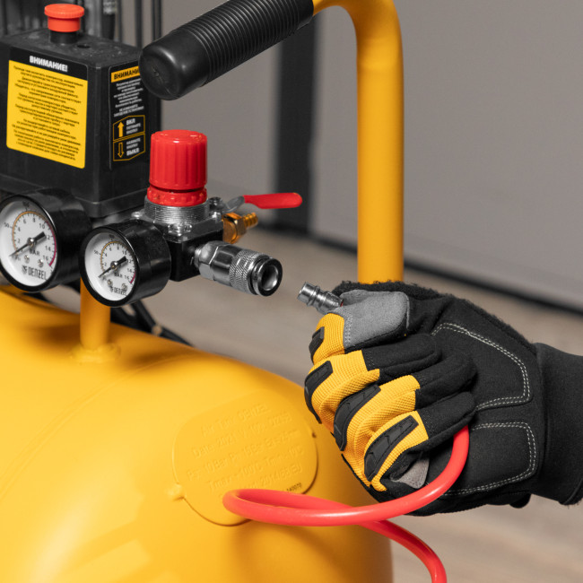 Компрессор воздушный BCI2300/100, ременный привод, 2.3 кВт, 100 литров, 400 л/мин Denzel в Красноярске