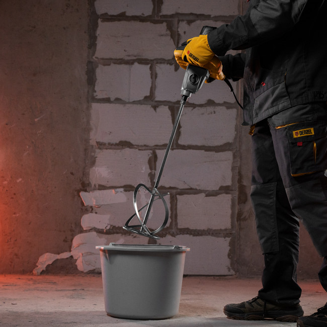 Миксер строительный EM-1-1600, 1600 Вт, 180-460/300-750 об/мин Denzel в Красноярске Миксер строительный EM-1-1600, 1600 Вт, 180-460/300-750 об/мин Denzel в Красноярске