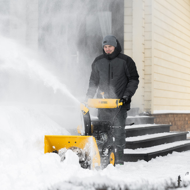 Гибридная снегоуборочная машина с функц. подметания SWB-600, 212 сс, руч. старт, 2 насадки Denzel в Красноярске Гибридная снегоуборочная машина с функц. подметания SWB-600, 212 сс, руч. старт, 2 насадки Denzel в Красноярске