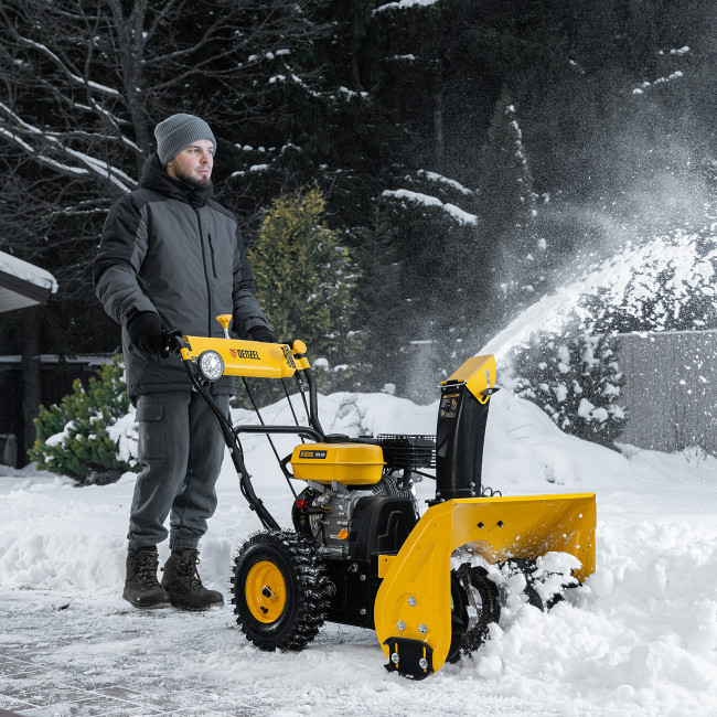 Гибридная снегоуборочная машина с функц. подметания SWB-600, 212 сс, руч. старт, 2 насадки Denzel в Красноярске Гибридная снегоуборочная машина с функц. подметания SWB-600, 212 сс, руч. старт, 2 насадки Denzel в Красноярске