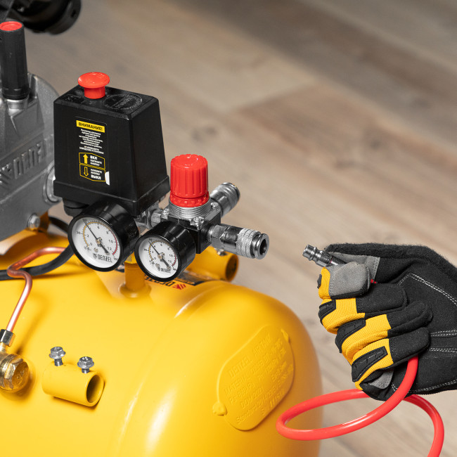 Компрессор воздушный DKV2200/50, Х-PRO 2.2 кВт, 400 л/мин, 50 л Denzel в Красноярске