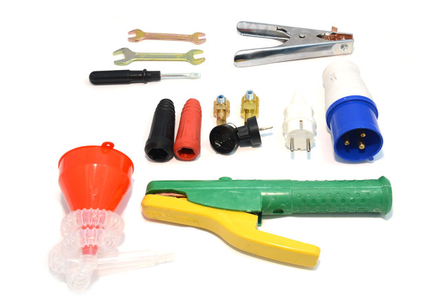 Инверторный дизельный сварочный генератор TSS DGW 7.0/250ED-R в Красноярске Инверторный дизельный сварочный генератор TSS DGW 7.0/250ED-R в Красноярске