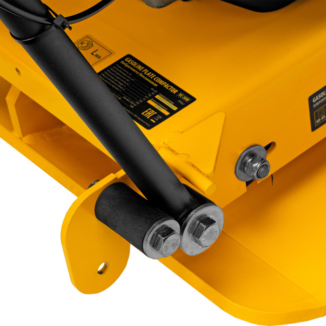 Виброплита бензиновая VC-30W, 30 кН, 60*45 см, 196 см3, бак для воды Denzel в Красноярске