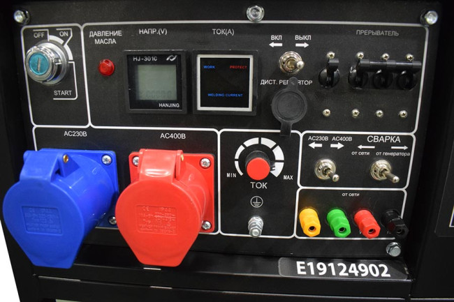 Инверторный бензиновый сварочный генератор TSS GGW 6.0/250ED-R3 в Красноярске Инверторный бензиновый сварочный генератор TSS GGW 6.0/250ED-R3 в Красноярске