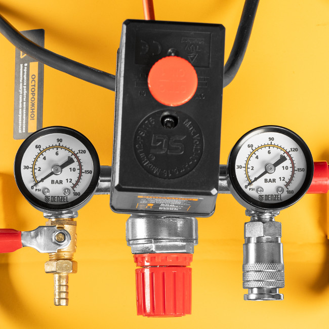 Компрессор воздушный BCV2200/100, ременный привод, 2.2 кВт, 100 литров, 370 л/мин Denzel в Красноярске