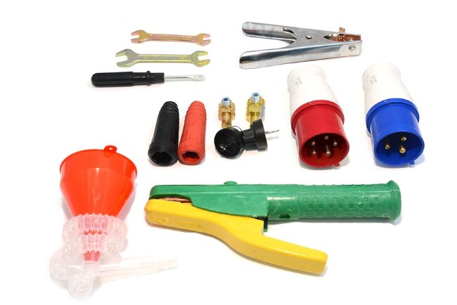 Инверторный дизельный сварочный генератор TSS DGW 6.0/200ED-R3 в Красноярске Инверторный дизельный сварочный генератор TSS DGW 6.0/200ED-R3 в Красноярске