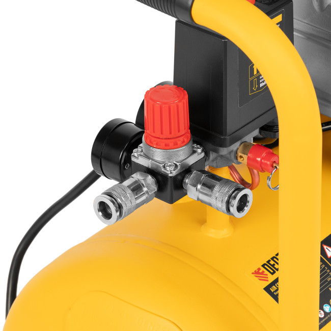 Компрессор воздушный, прямой привод DC1500/50, 1.5 кВт, 50 литров, 220 л/мин Denzel в Красноярске