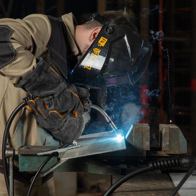 Аппарат инвертор. полуавтомат. сварки MultiMIG-200DP Synergy Double Pulse, 200 А, ПВ 80% Denzel в Красноярске Аппарат инвертор. полуавтомат. сварки MultiMIG-200DP Synergy Double Pulse, 200 А, ПВ 80% Denzel в Красноярске