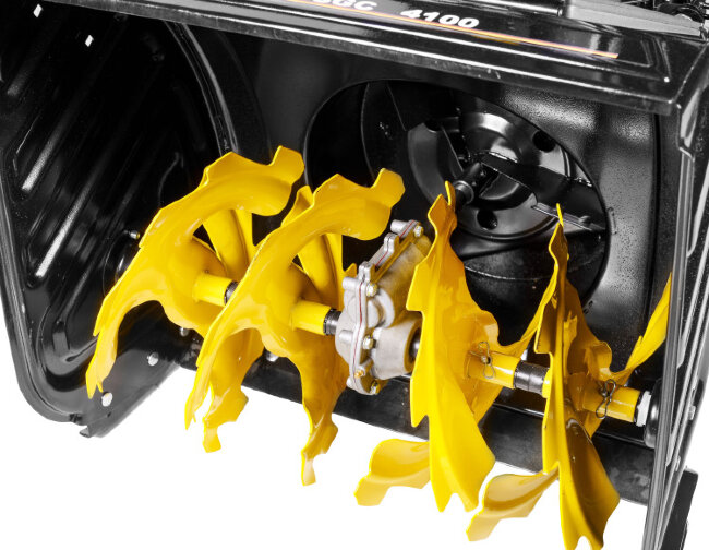 Снегоуборщик HUTER SGC 4100 в Красноярске Снегоуборщик HUTER SGC 4100 в Красноярске