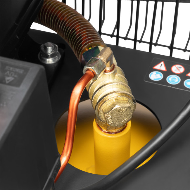 Компрессор воздушный BCV2200/100V, ременный привод , 2.3 кВт, 100 литров, 440 л/мин Denzel в Красноярске