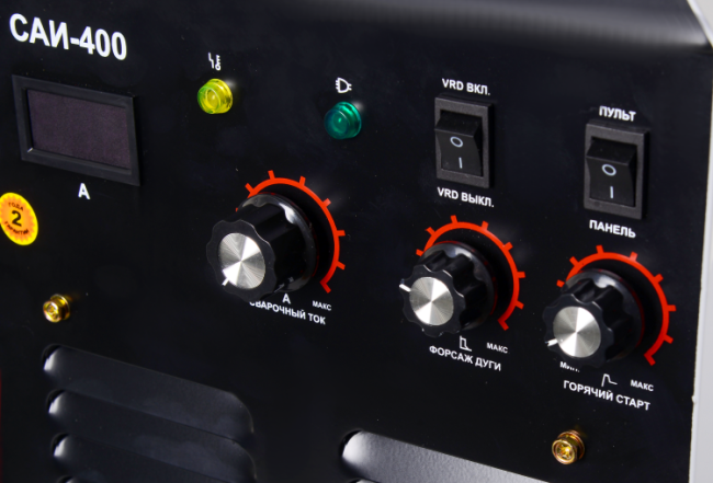 Сварочный аппарат инверторный Ресанта САИ 400 в Красноярске