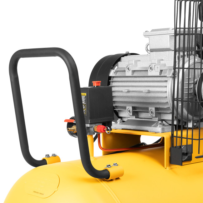 Компрессор воздушный BCI3000-T/200, ременный привод , 3.0 кВт, 200 литров, 530 л/мин Denzel в Красноярске