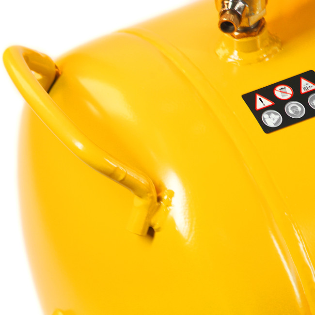 Компрессор воздушный, ременный привод BCI5500-T/270, 5.5 кВт, 270 литров, 850 л/мин Denzel в Красноярске