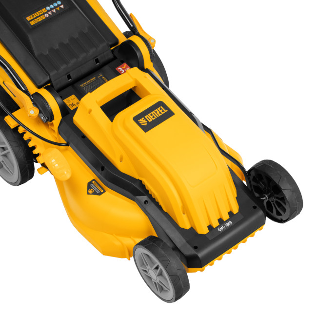 Газонокосилка электрическая GMC-1800, шир. 38см, 1800 Вт, 6 уров., травосб. 35 л Denzel в Красноярске Газонокосилка электрическая GMC-1800, шир. 38см, 1800 Вт, 6 уров., травосб. 35 л Denzel в Красноярске