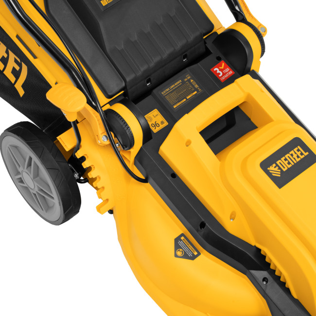 Газонокосилка электрическая GMC-1800, шир. 38см, 1800 Вт, 6 уров., травосб. 35 л Denzel в Красноярске Газонокосилка электрическая GMC-1800, шир. 38см, 1800 Вт, 6 уров., травосб. 35 л Denzel в Красноярске