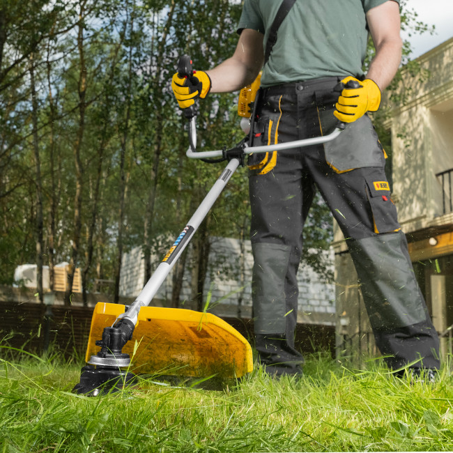 Триммер бензиновый DTL-33, 33 см3, неразъемная штанга Denzel в Красноярске