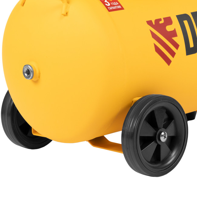 Компрессор воздушный прям. привод DCV1800/50, 1,8 кВт, 50 литров, 320 л/мин Denzel в Красноярске Компрессор воздушный прям. привод DCV1800/50, 1,8 кВт, 50 литров, 320 л/мин Denzel в Красноярске